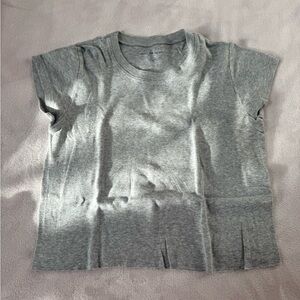 BRANDY MELVILLE T SHIRT